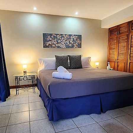 La Casa De Cariari Al Golf Bed & Breakfast Heredia Exterior photo